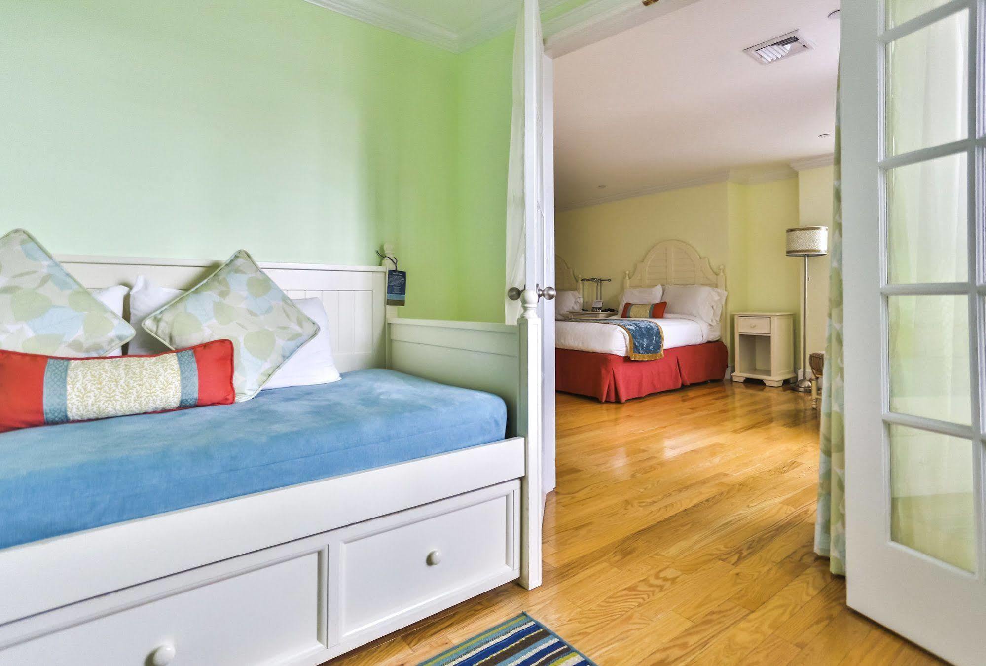 ויניארד הייבן Mansion House Inn מראה חיצוני תמונה