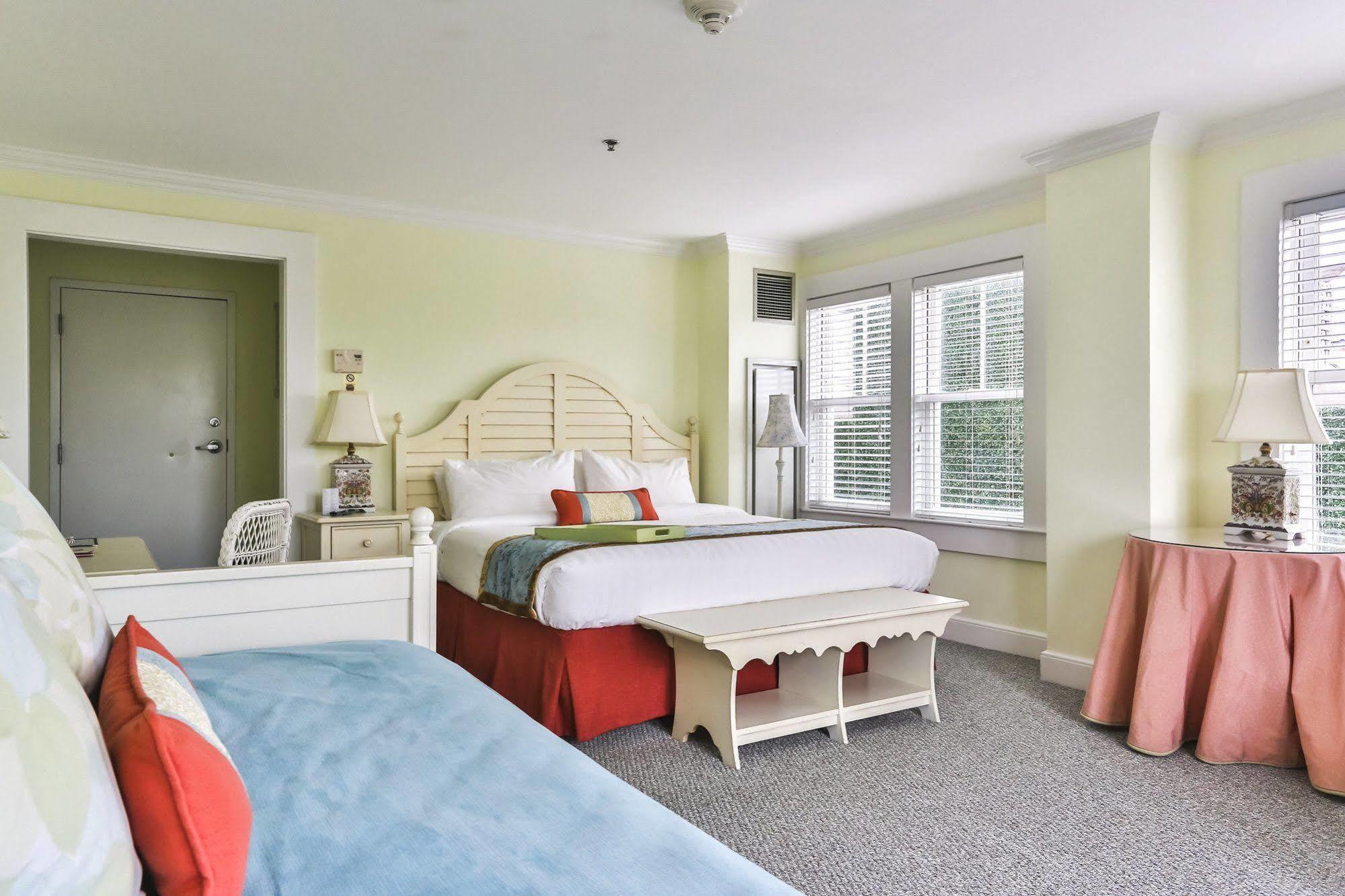 ויניארד הייבן Mansion House Inn מראה חיצוני תמונה